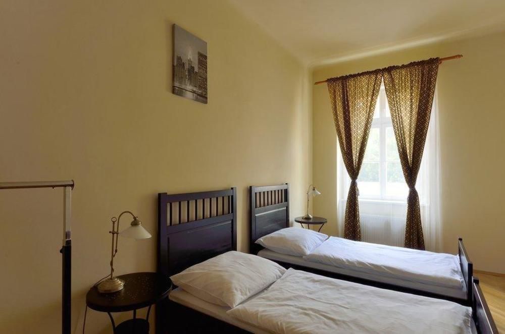 Downtown Suites Kodanska Прага Екстер'єр фото