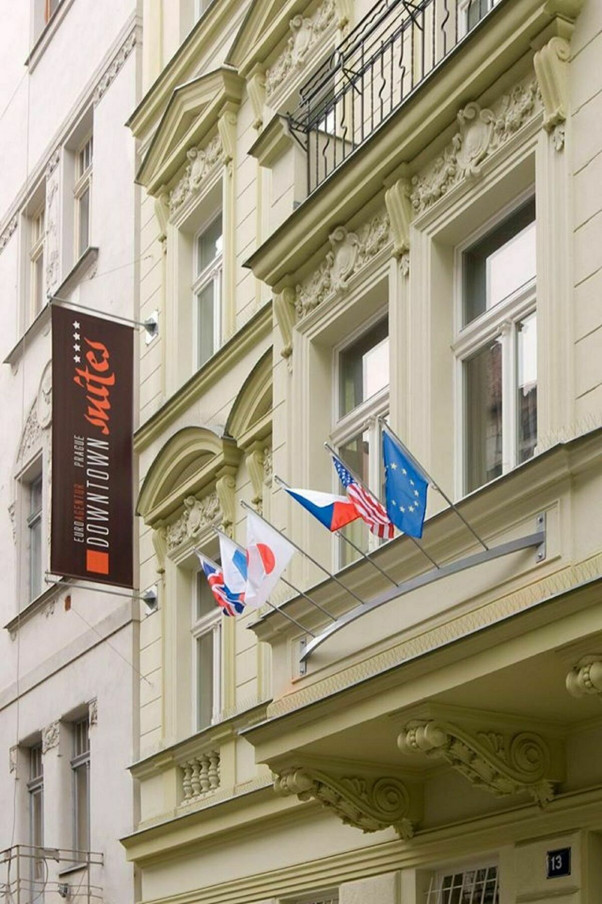 Downtown Suites Kodanska Прага Екстер'єр фото
